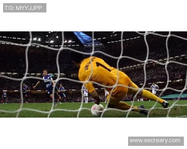 武汉足球队的整体压制战术解析与深度剖析